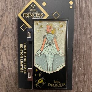 Disney Ultimate Princess Designer Collection Cinderella Pin